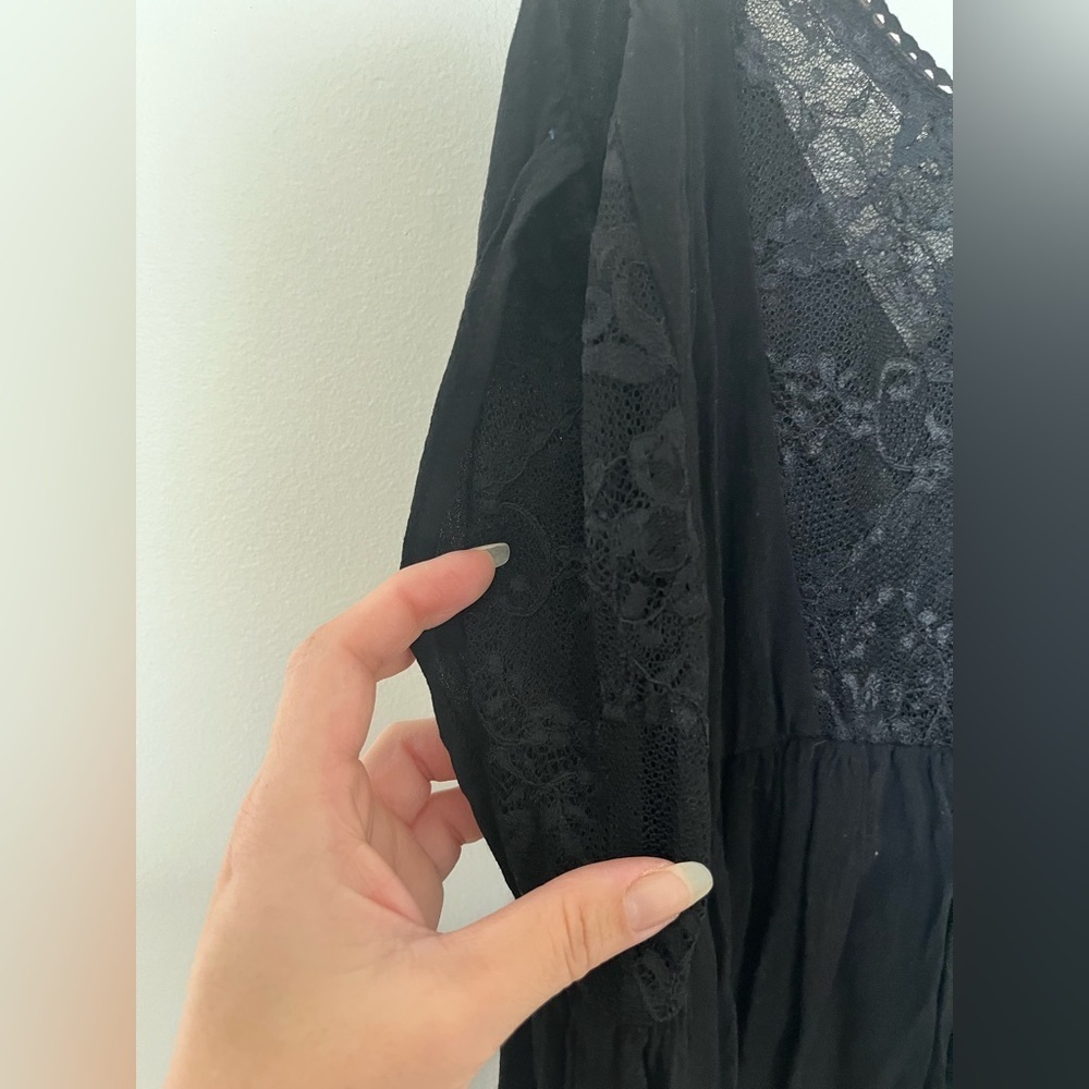 Zara dress with sheer panels and lace details - Picture 8 of 10